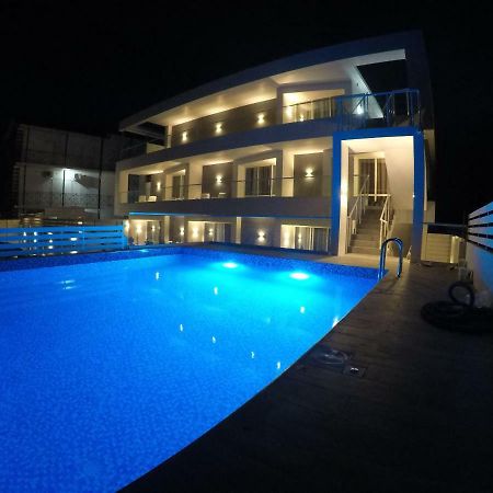 Zigzag Hotel Zatoka Exterior foto